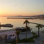 Faros העיירה רתימנו