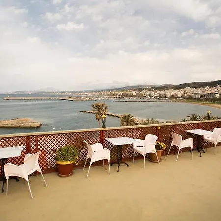 B&B Faros 레팀노