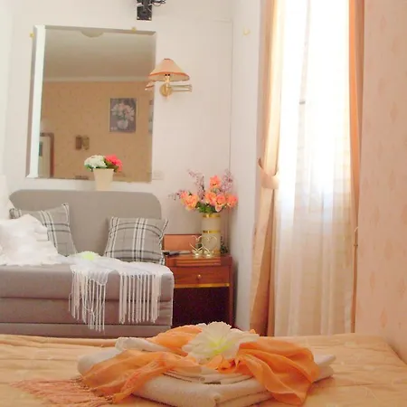B&B Faros 3*