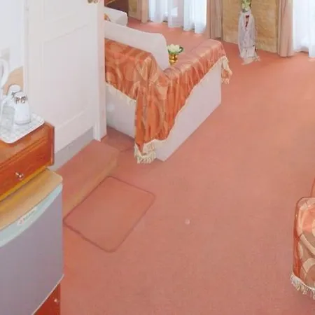 B&B Faros