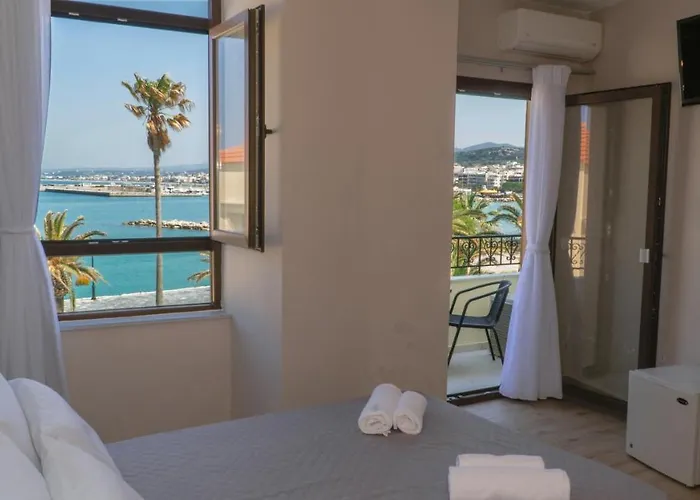 Faros Bed & Breakfast