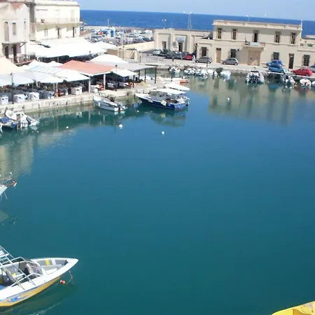 Frühstückspension Faros Rethymno
